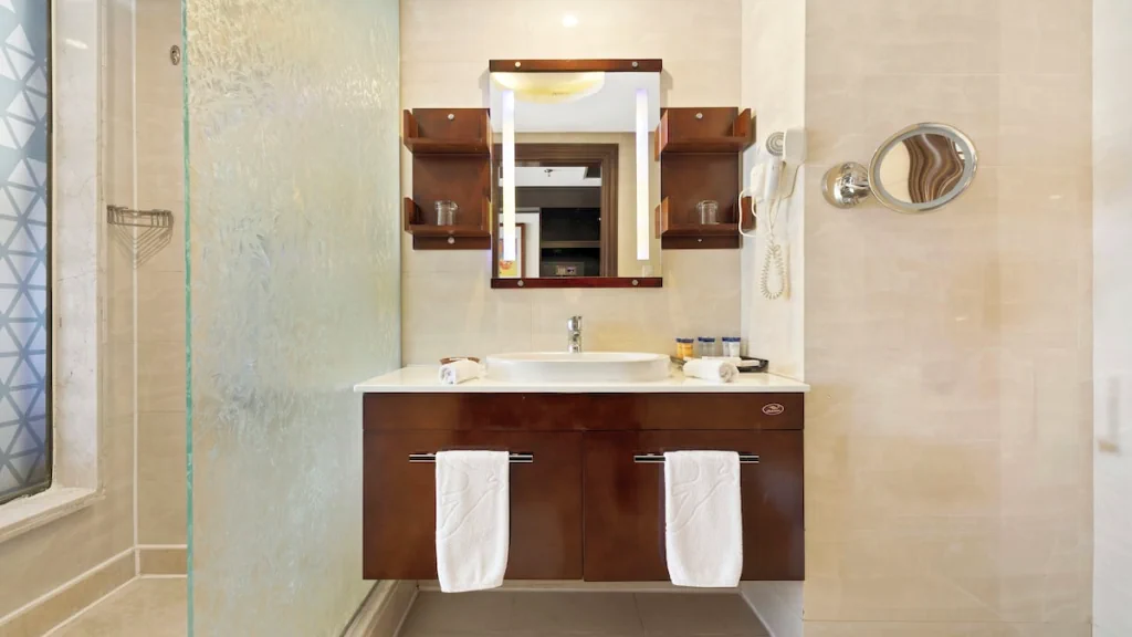 الفندق الباتروس وايت بيتش ريزورت - الغردقة